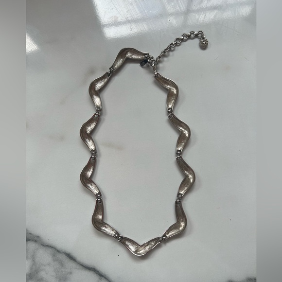 Vintage Monet Necklace - Picture 5 of 6